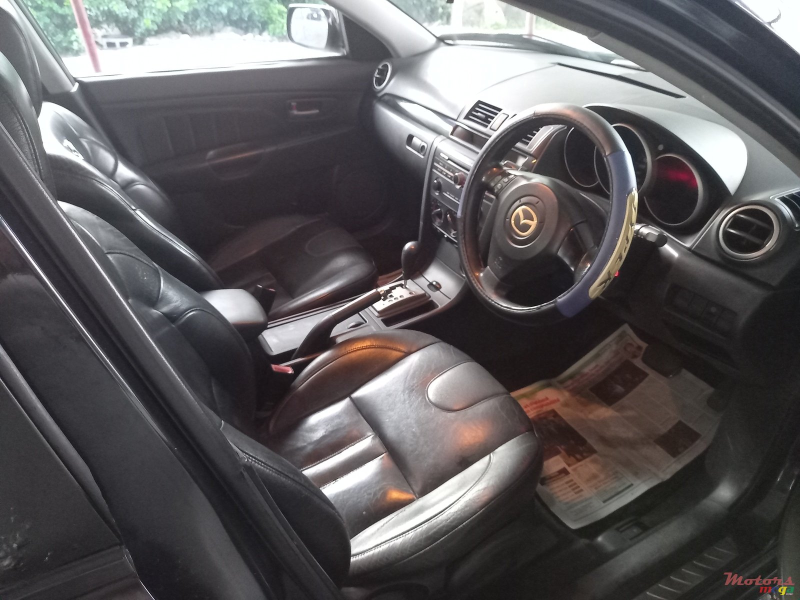 2004' Mazda 3 photo #6