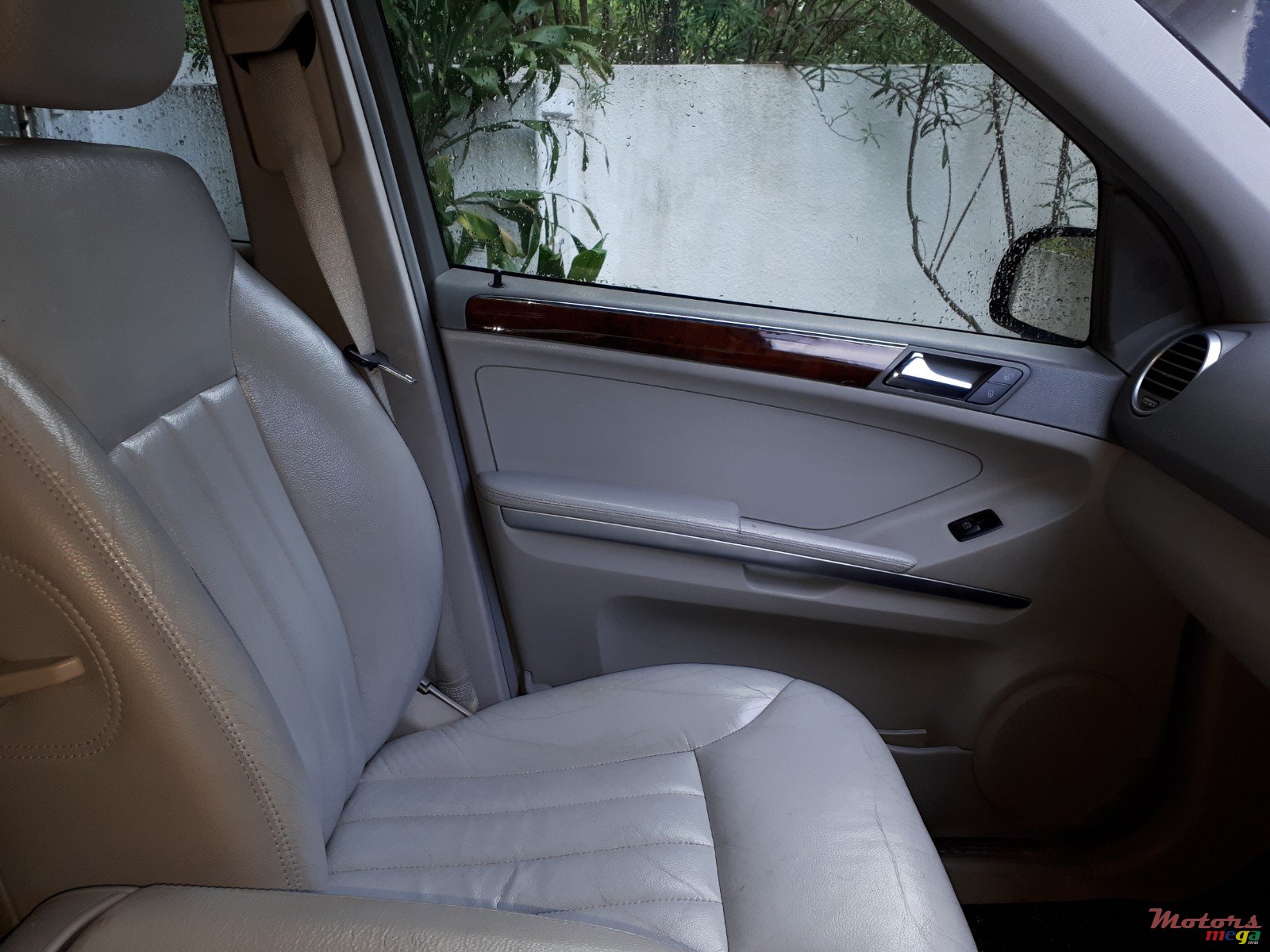 2005' Mercedes-Benz ML 320 CDI photo #5