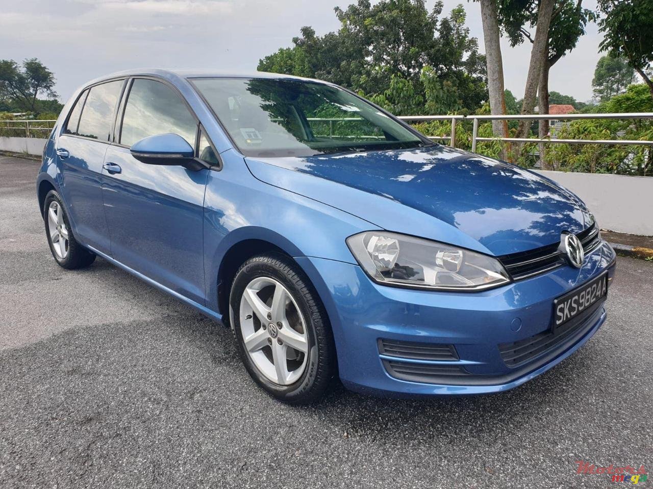 2015' Volkswagen Golf photo #1