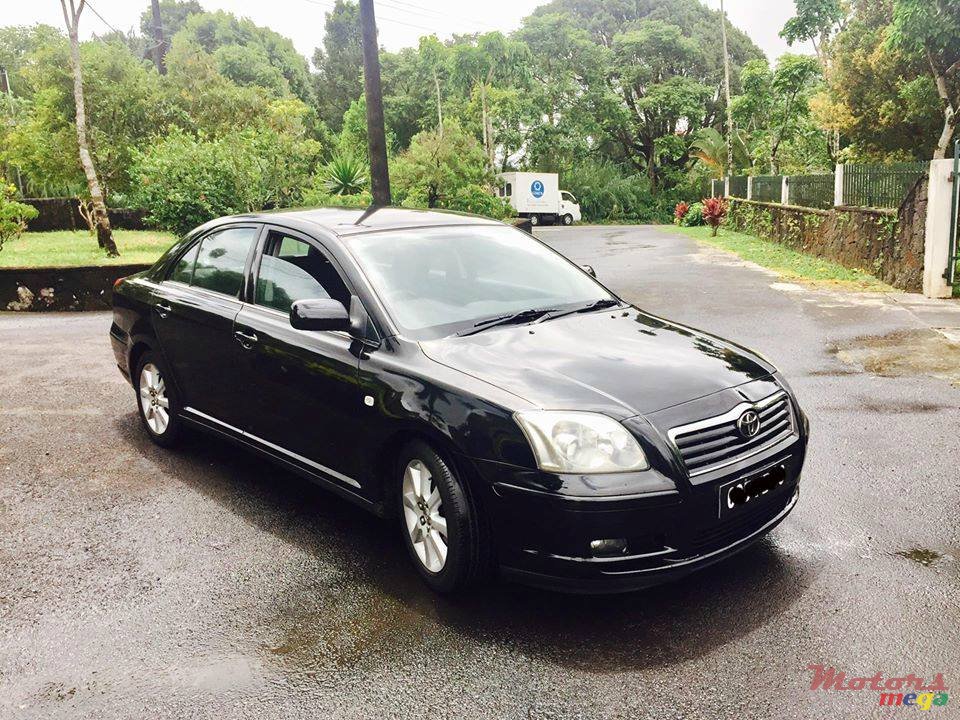 2006' Toyota Avensis photo #3