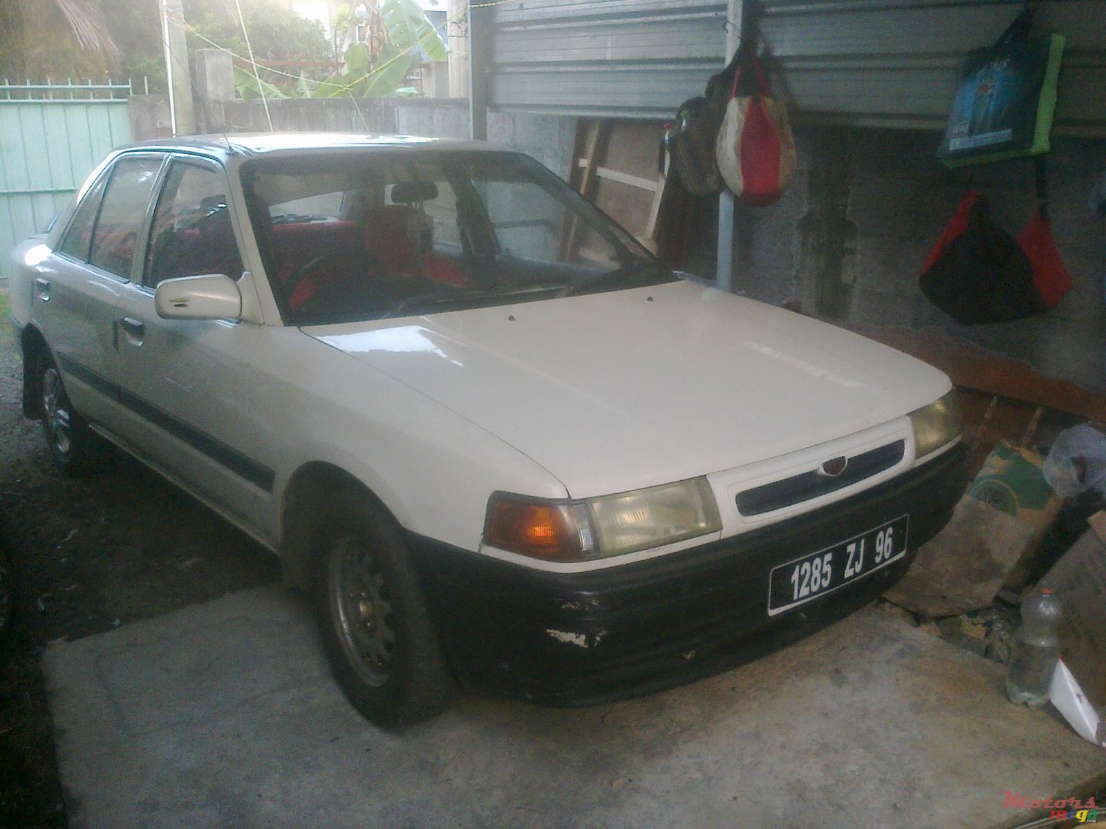 1996' Mazda 323 photo #3