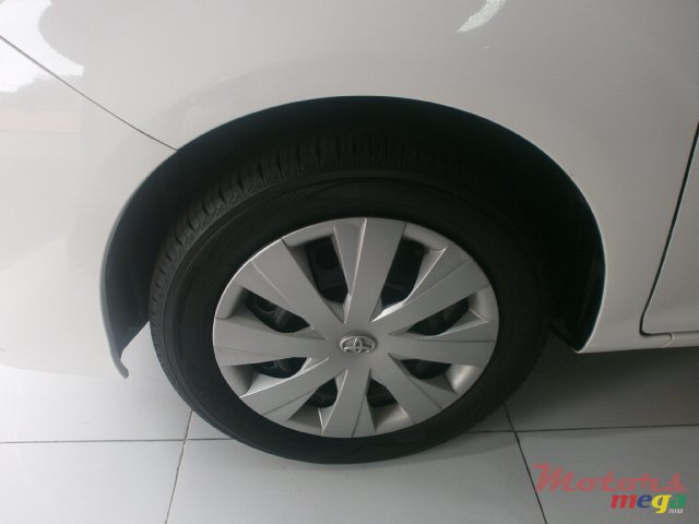 2016' Toyota Axio photo #3