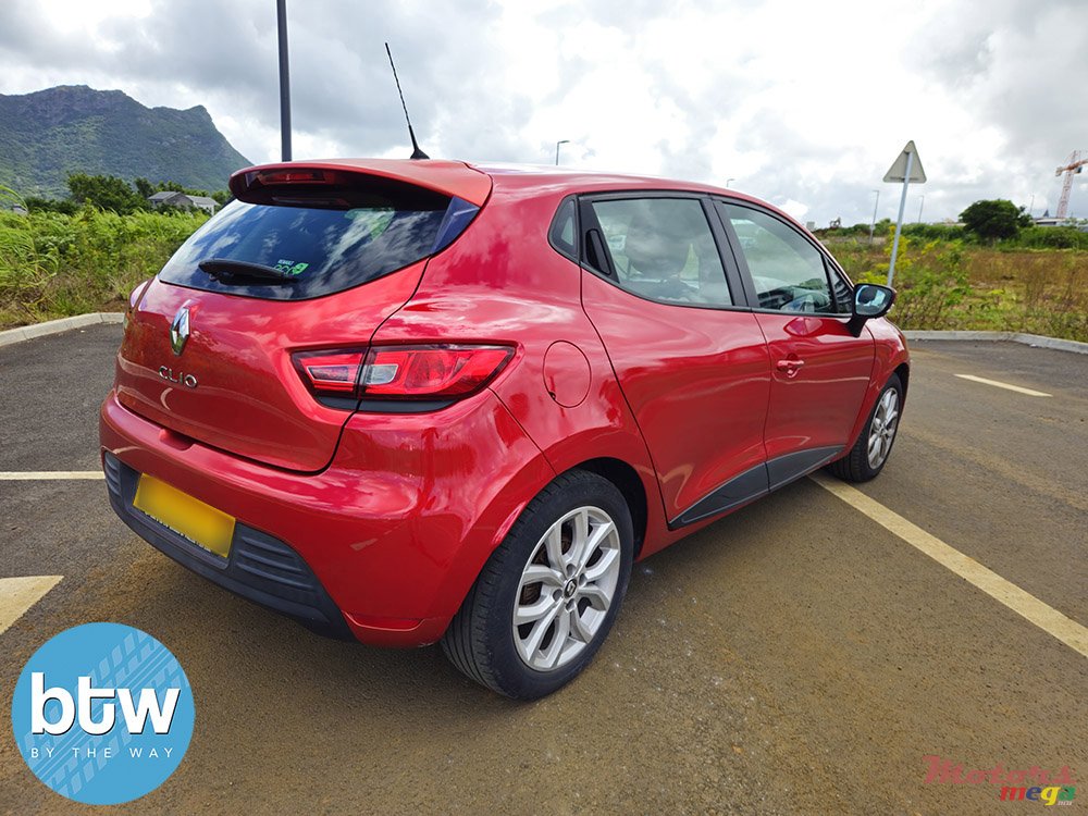 2017' Renault Clio Zen photo #4