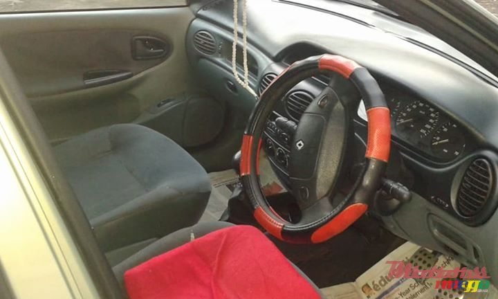 1998' Renault Megane photo #2