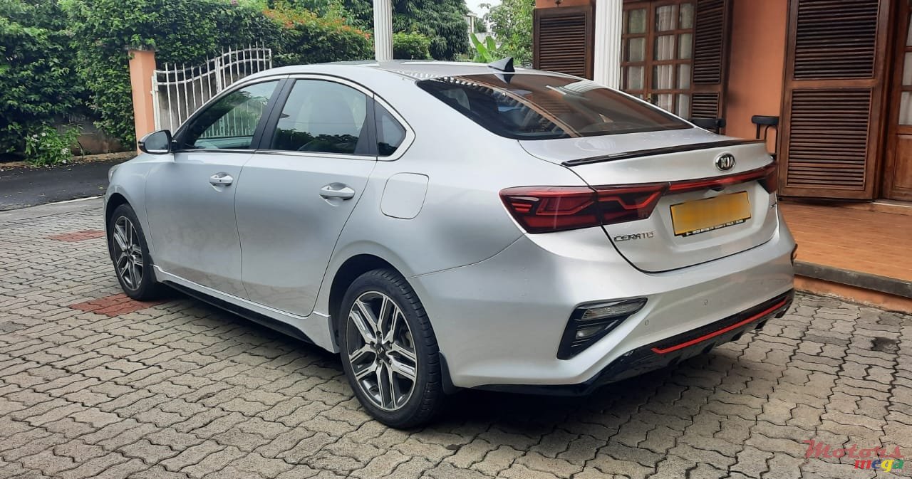 2021' Kia Cerato GT Line photo #2