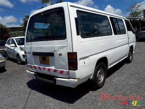 2001' Nissan Urvan Goods Vehicle photo #4