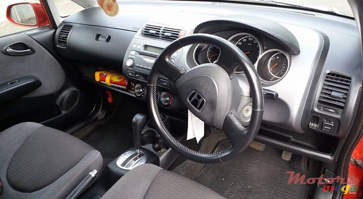 2003' Honda Fit photo #3