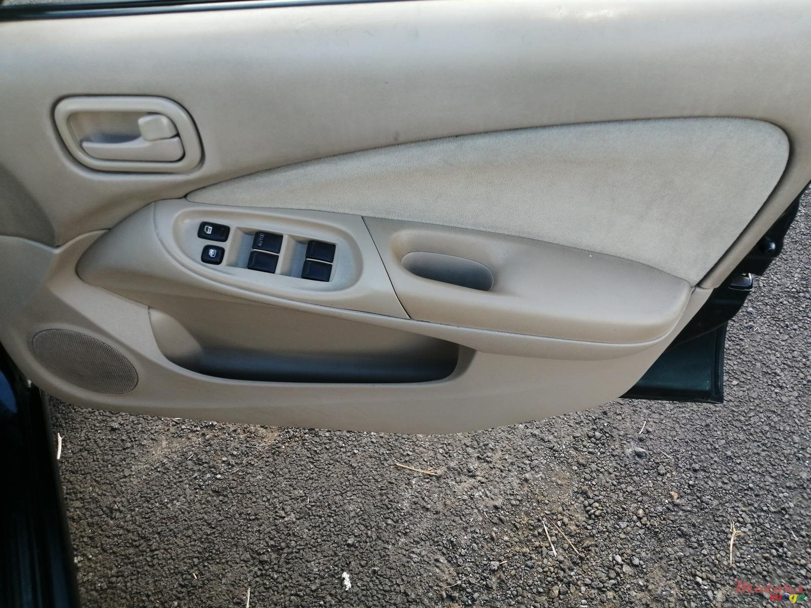 2005' Nissan Sunny photo #6