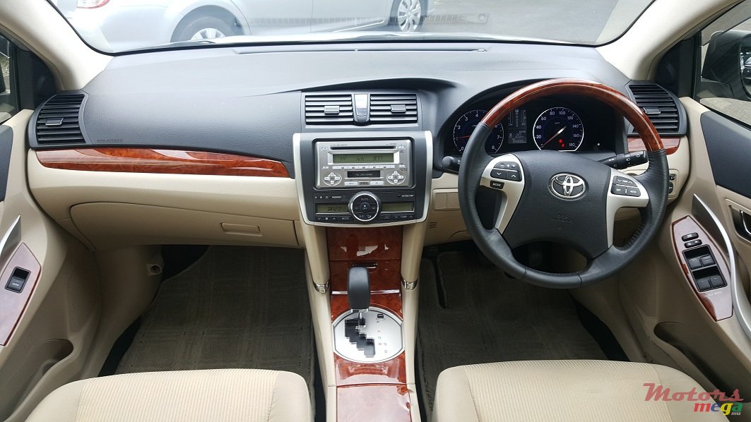 2014' Toyota Corona Premio photo #5