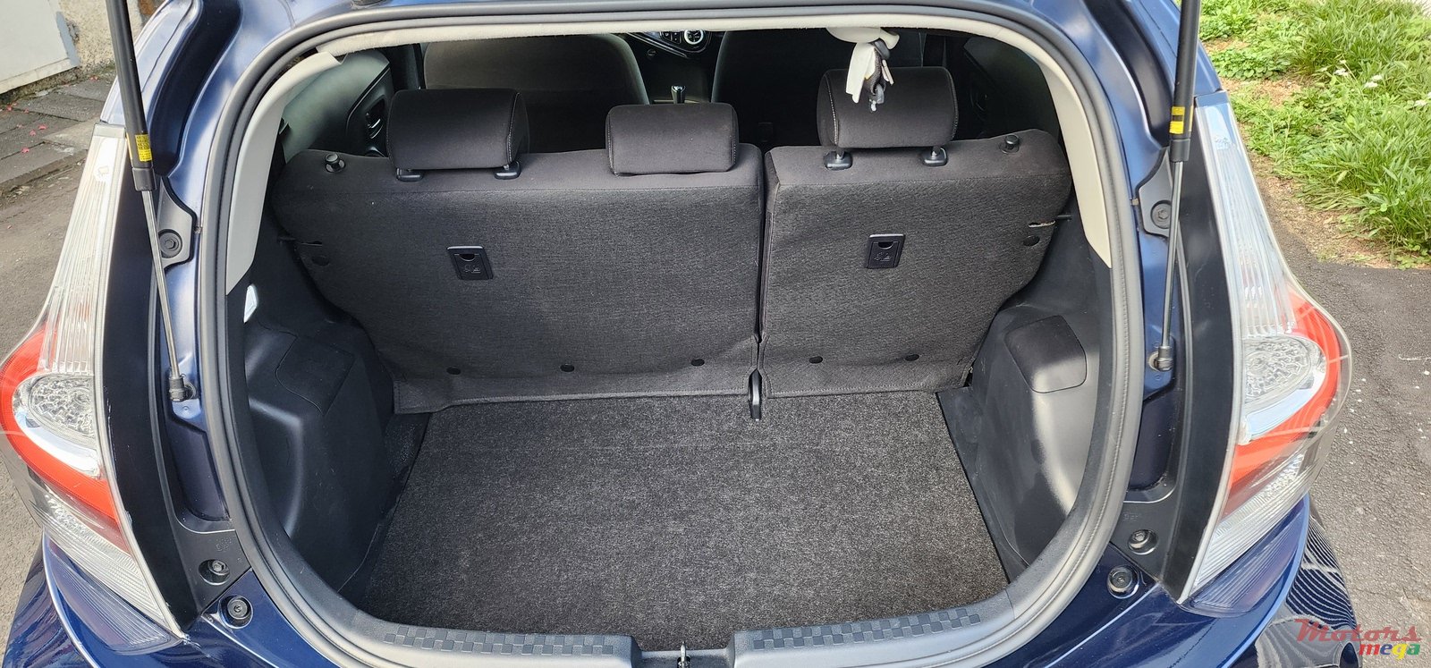 2020' Toyota Aqua photo #2