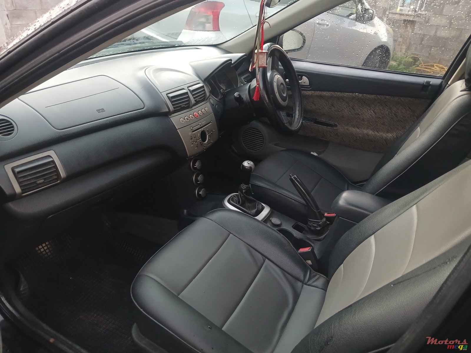 2012' Proton Persona photo #2