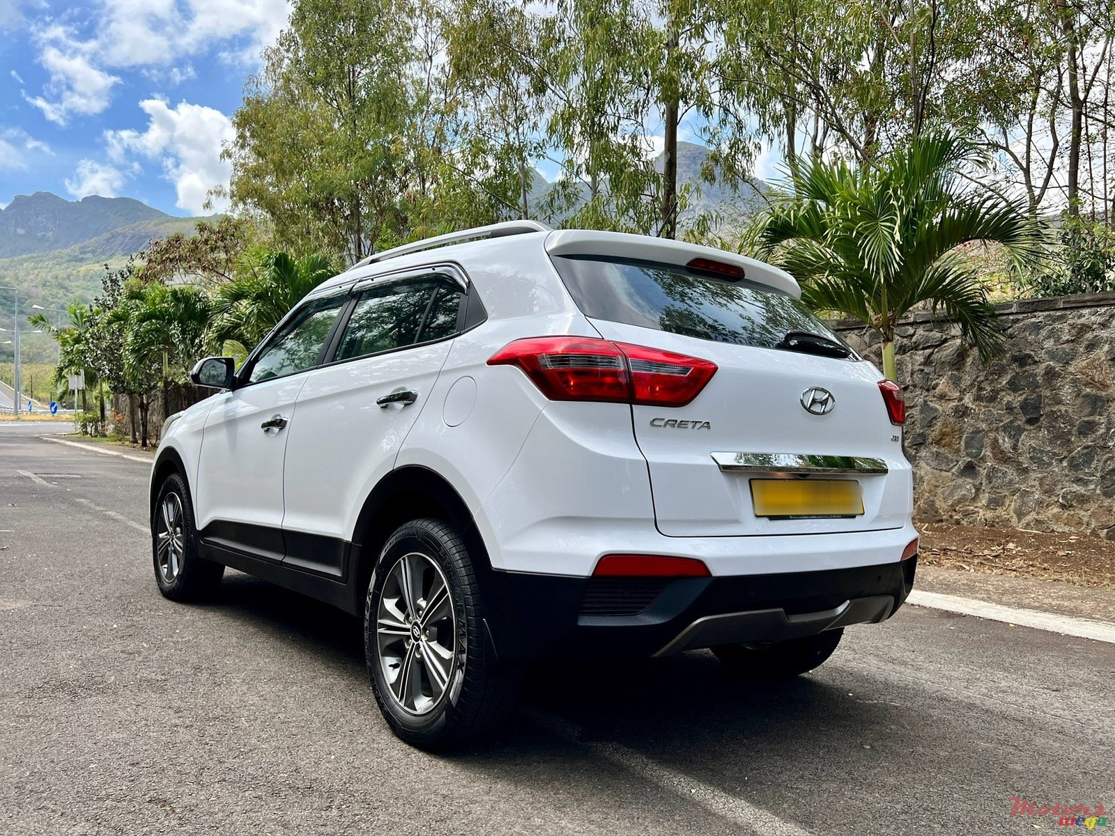 2016' Hyundai photo #4