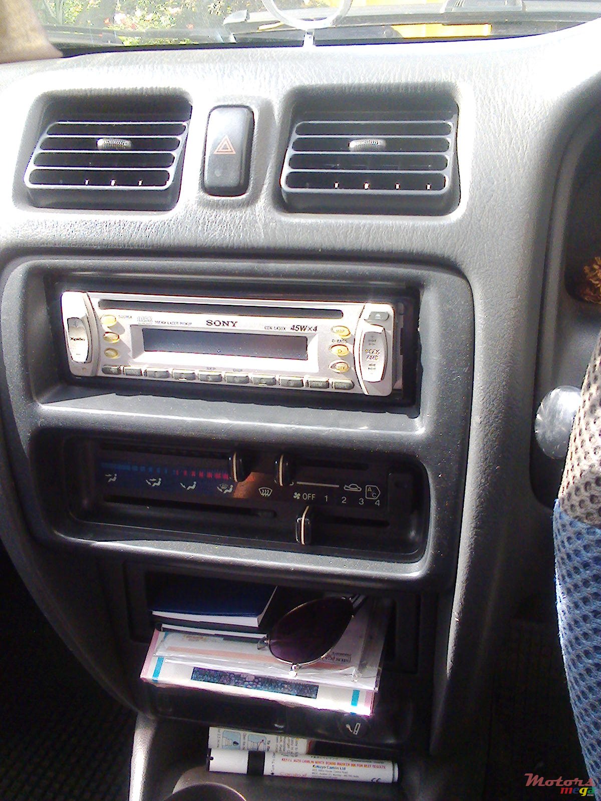 1998' Mazda 323 photo #5