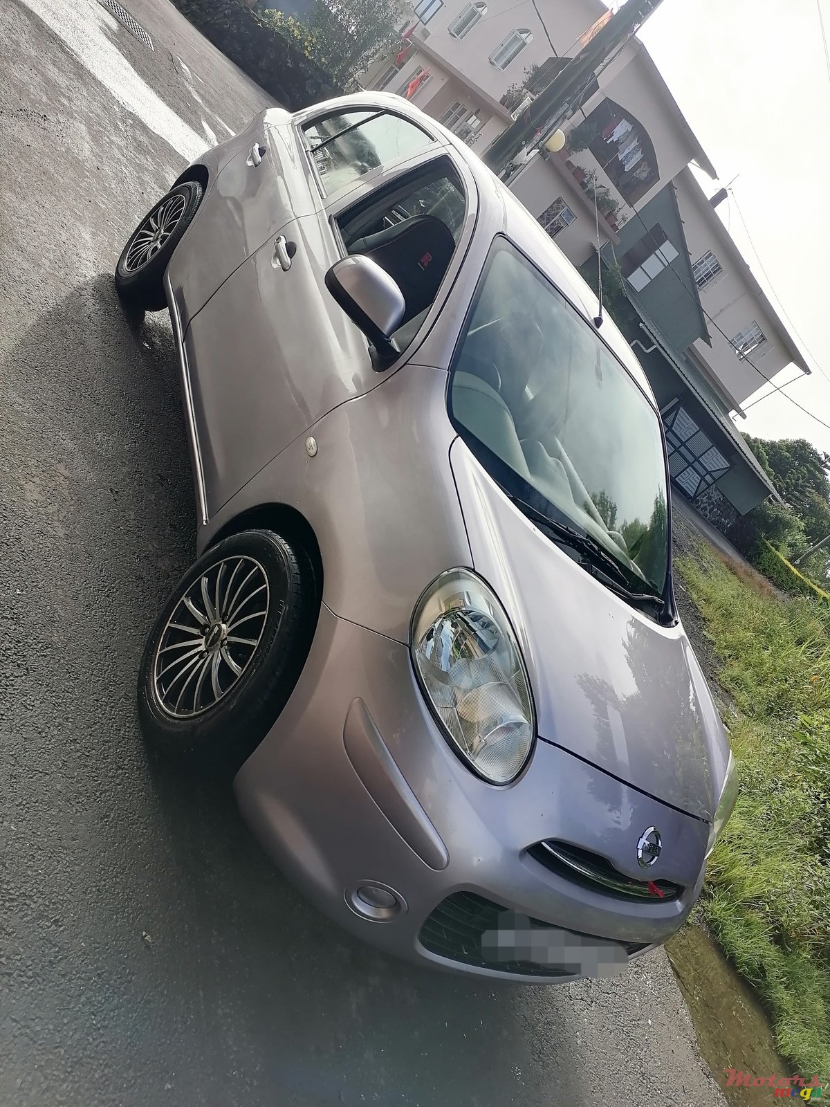 2011' Nissan March photo #1