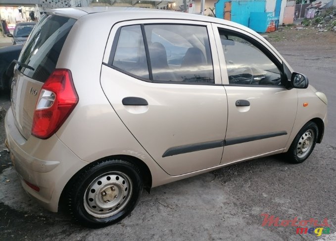 2011' Hyundai i10 photo #2
