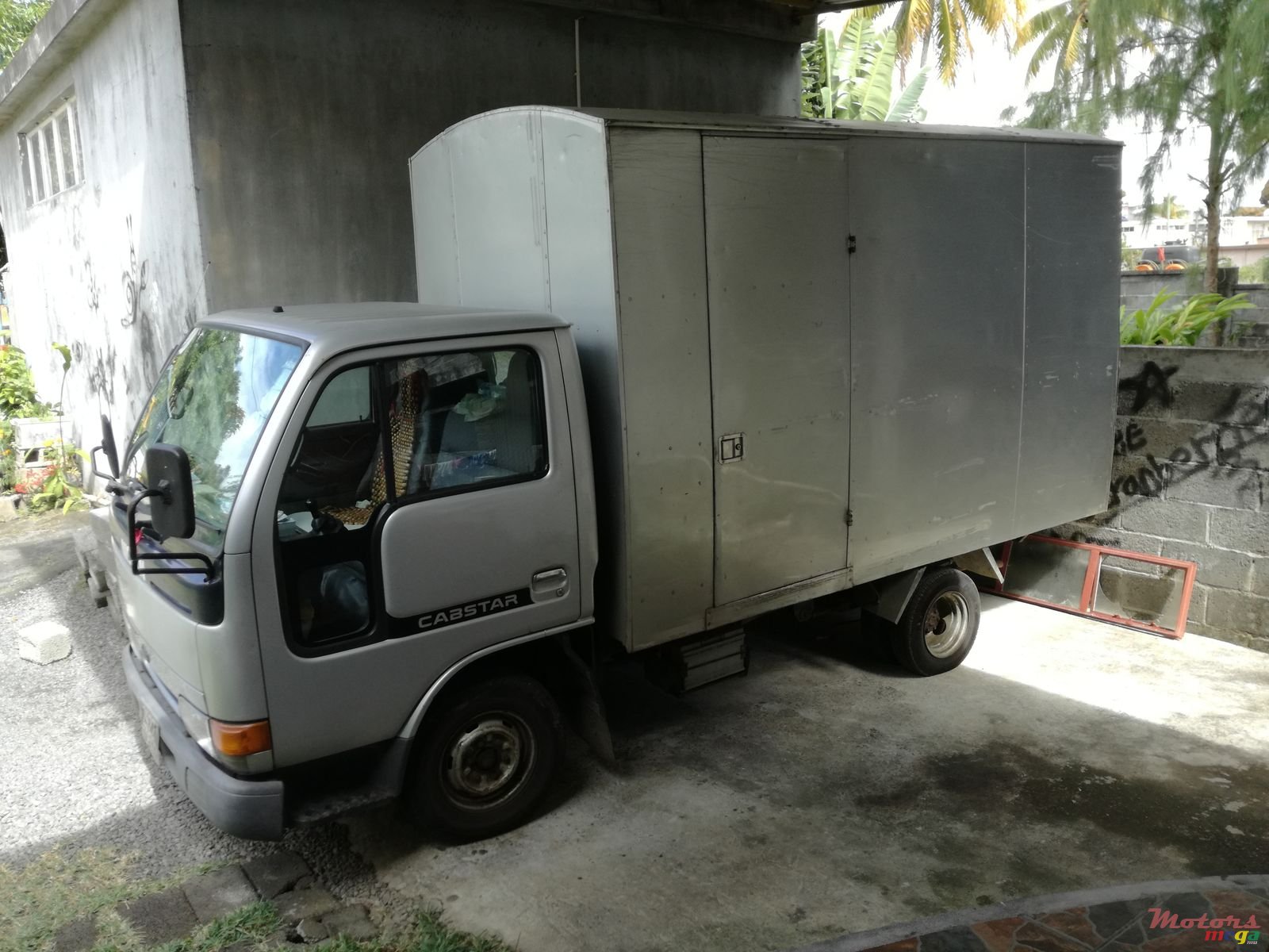 1999' Nissan Cabstar photo #4