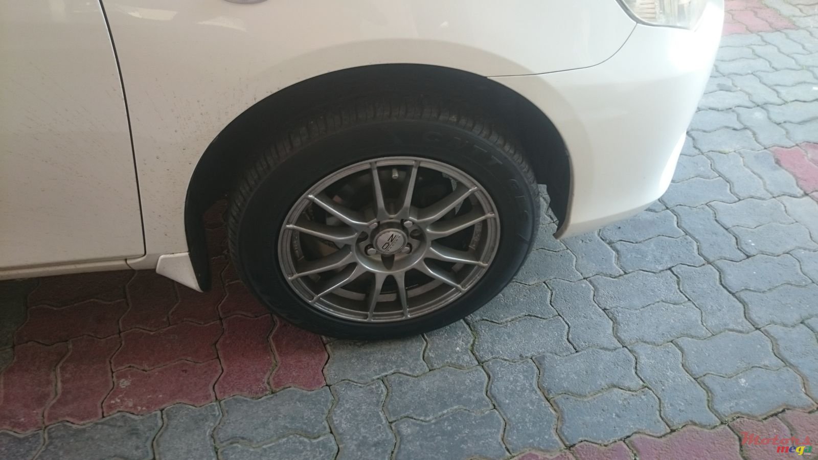 2006' Toyota Corolla Axio photo #6