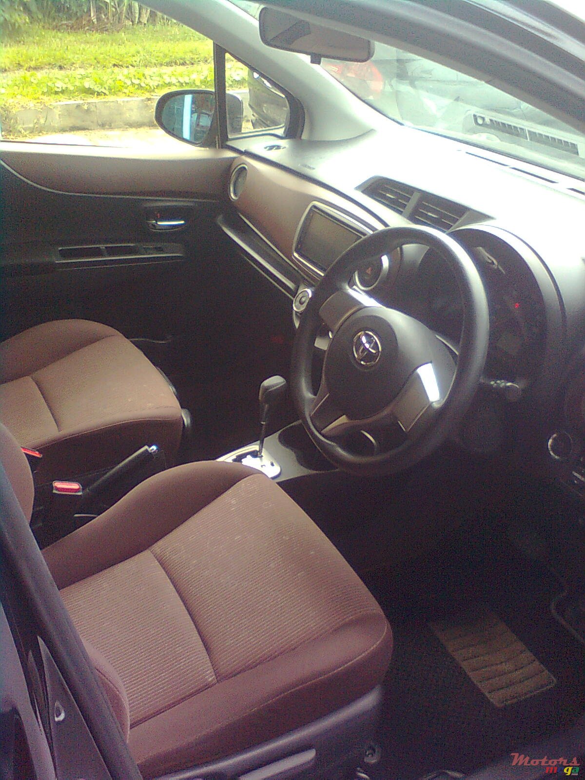 2012' Toyota Vitz jewella photo #2