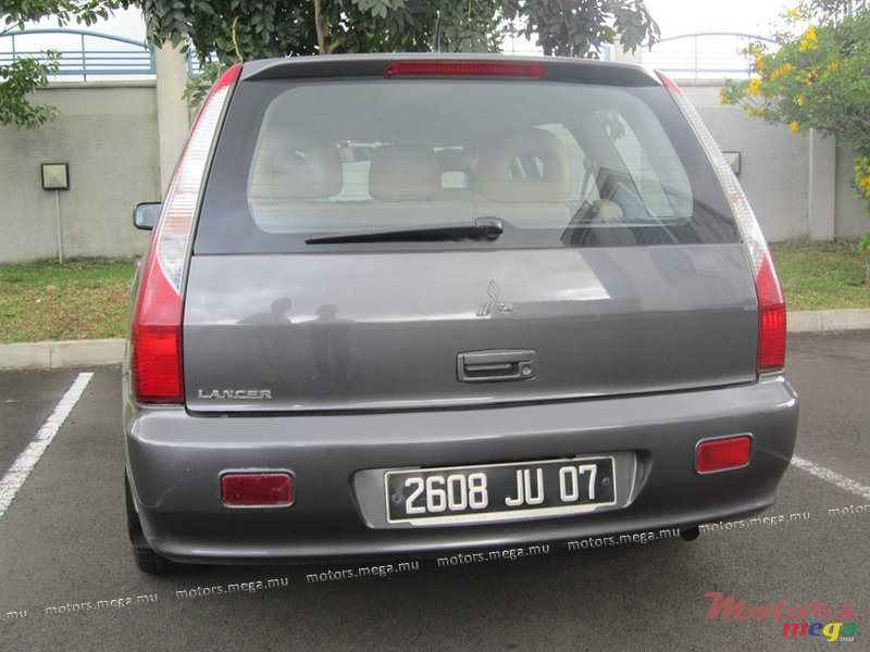 2007' Mitsubishi photo #7