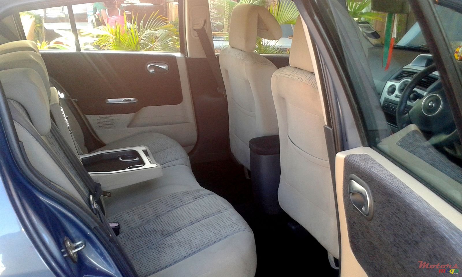 2007' Renault Megane photo #5