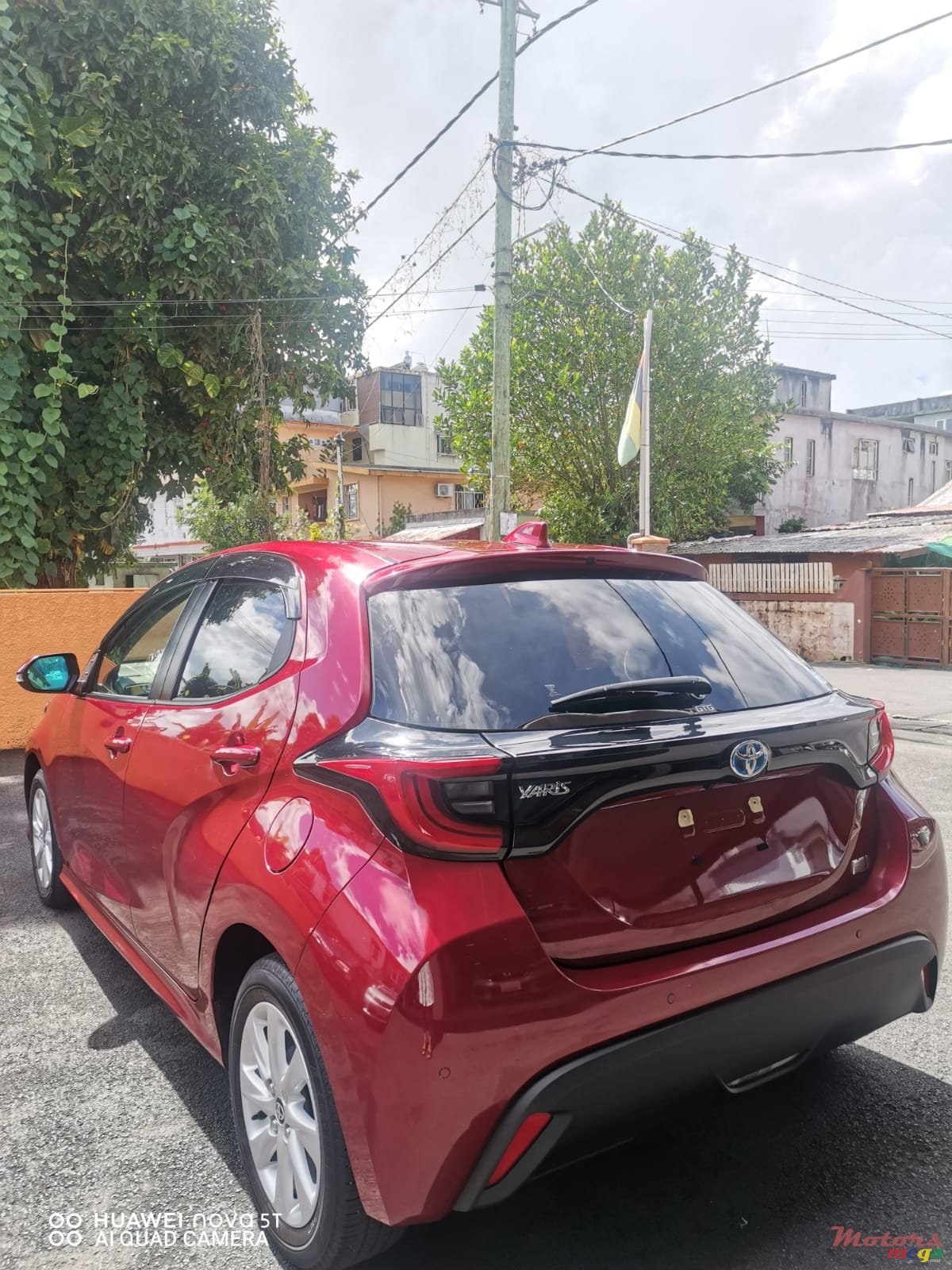 2020' Toyota yaris hybrid photo #2