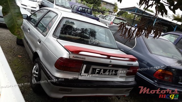 1991' Mitsubishi Lancer photo #2