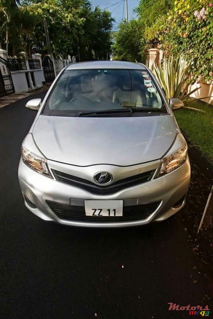 2011' Toyota Vitz new shape photo #1