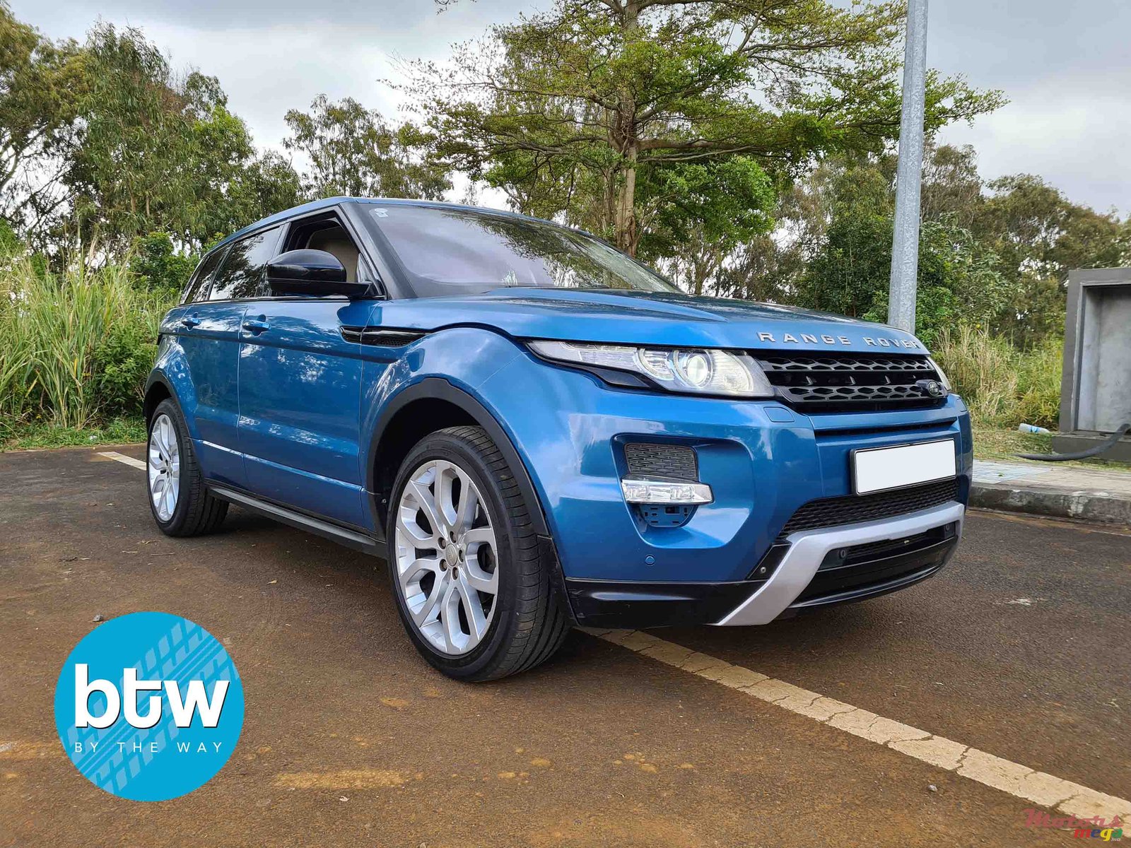 2014' Land Rover Range Rover Evoque photo #1