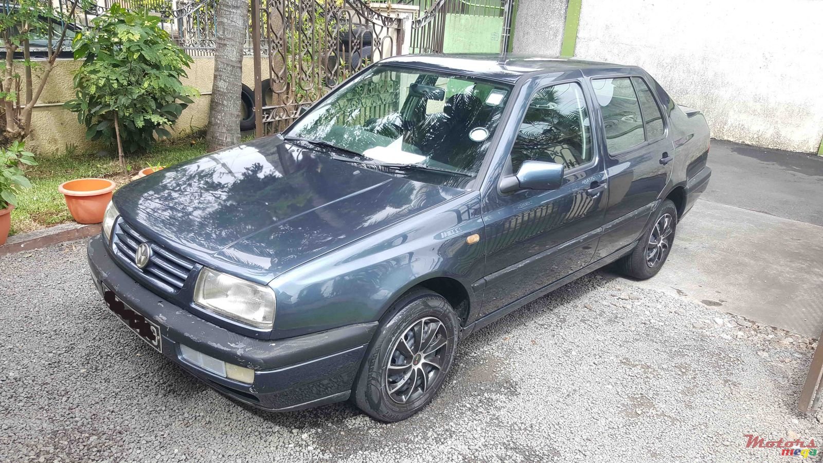 1998' Volkswagen Vento photo #2