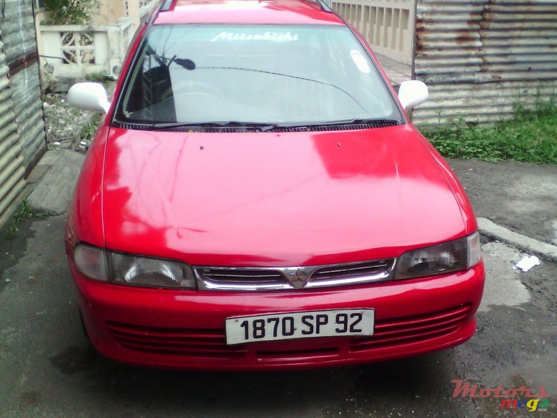 1992' Mitsubishi Lancer photo #3