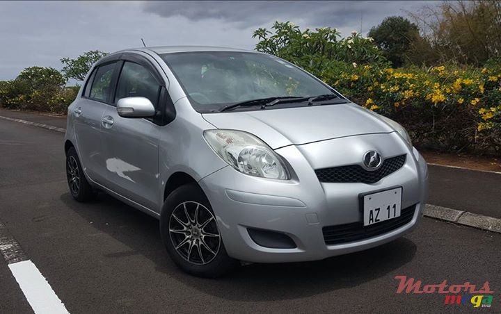 2011' Toyota Vitz AZ11 photo #1