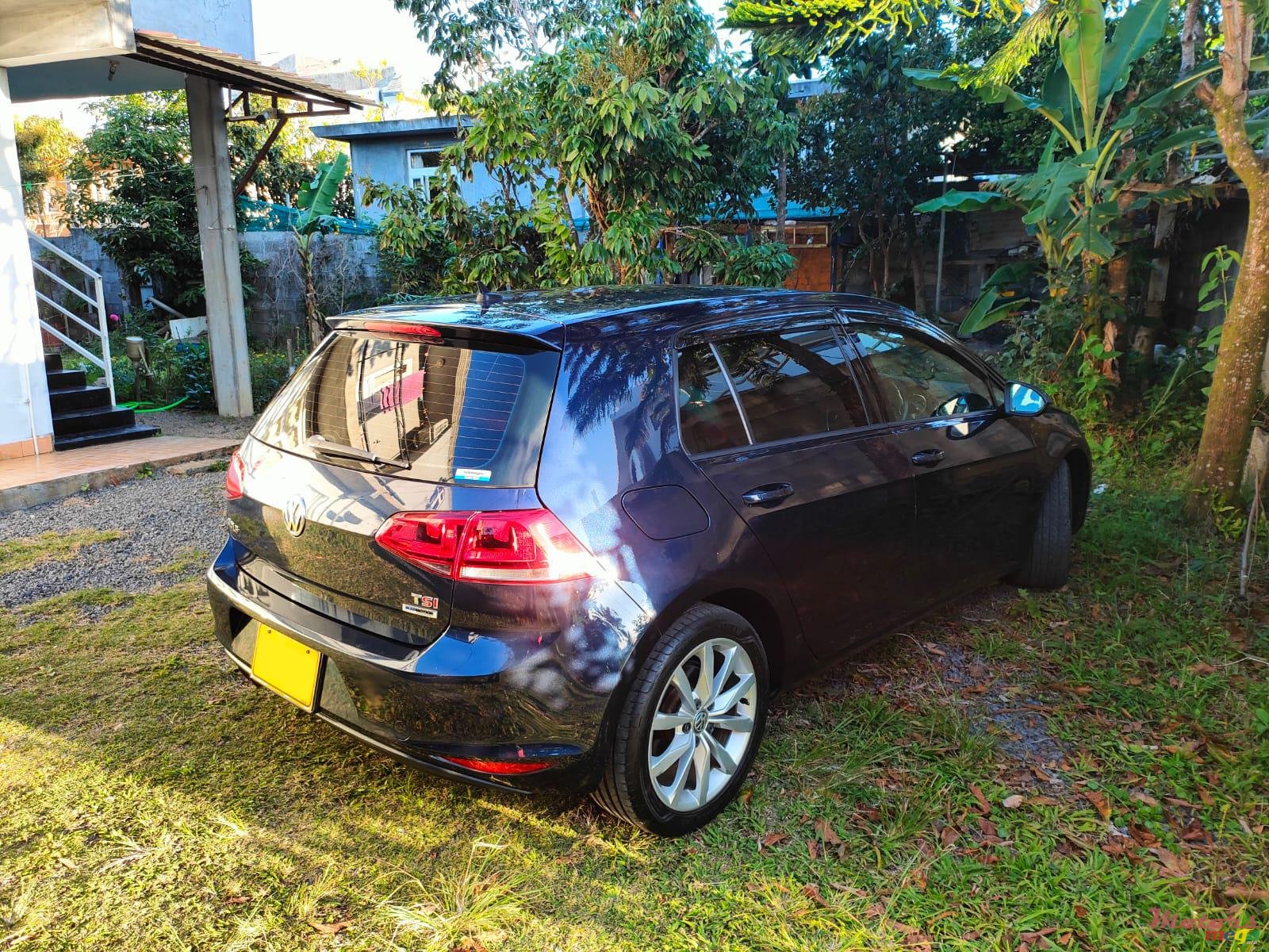 2015' Volkswagen Golf VII photo #2