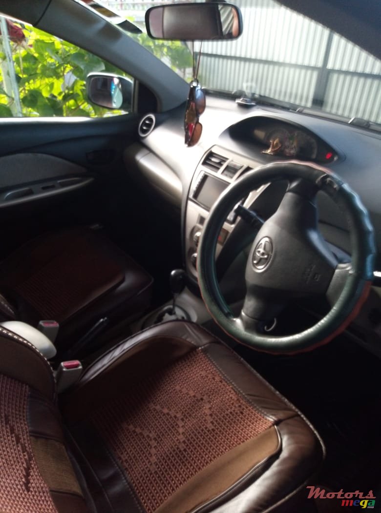 2006' Toyota photo #3