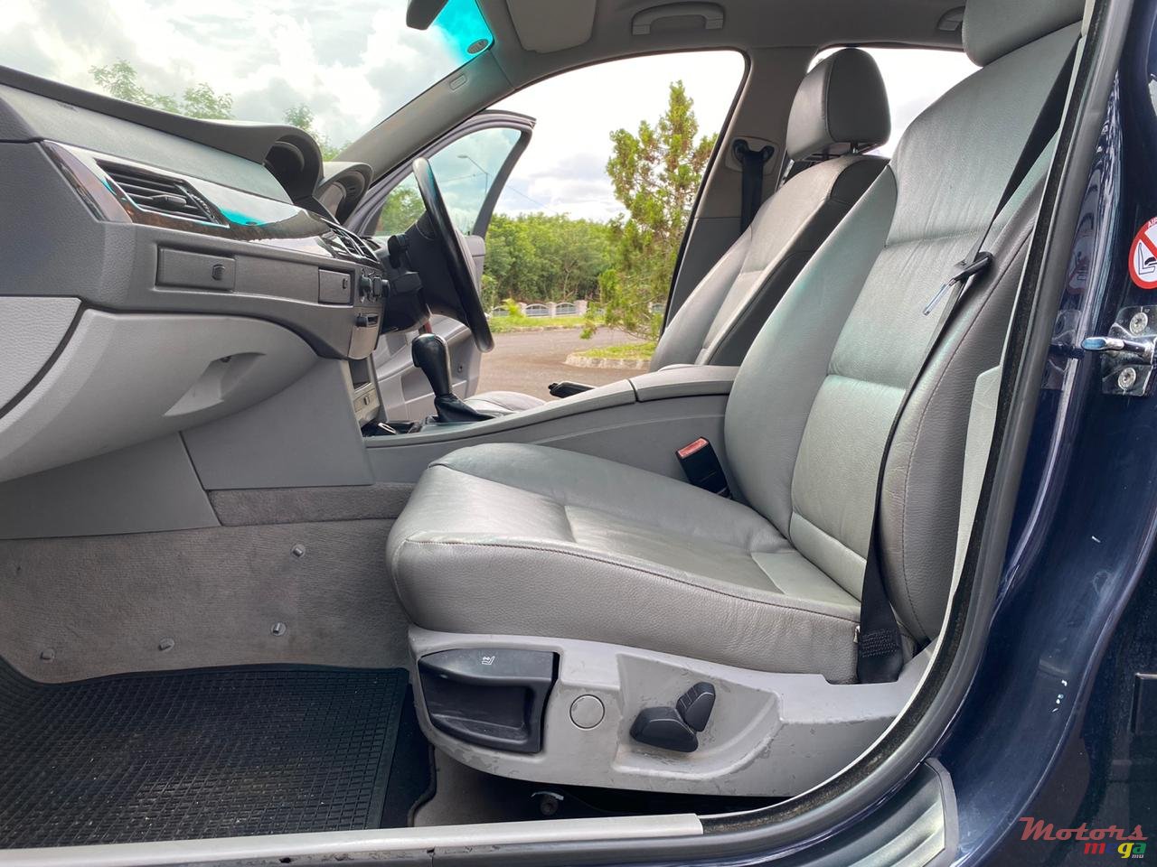 2004' BMW 5 Series photo #5