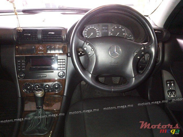 2005' Mercedes-Benz C180 photo #4