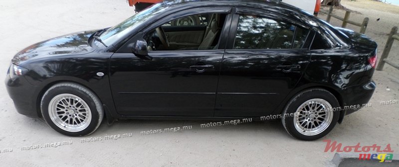 2005' Mazda 3 photo #3