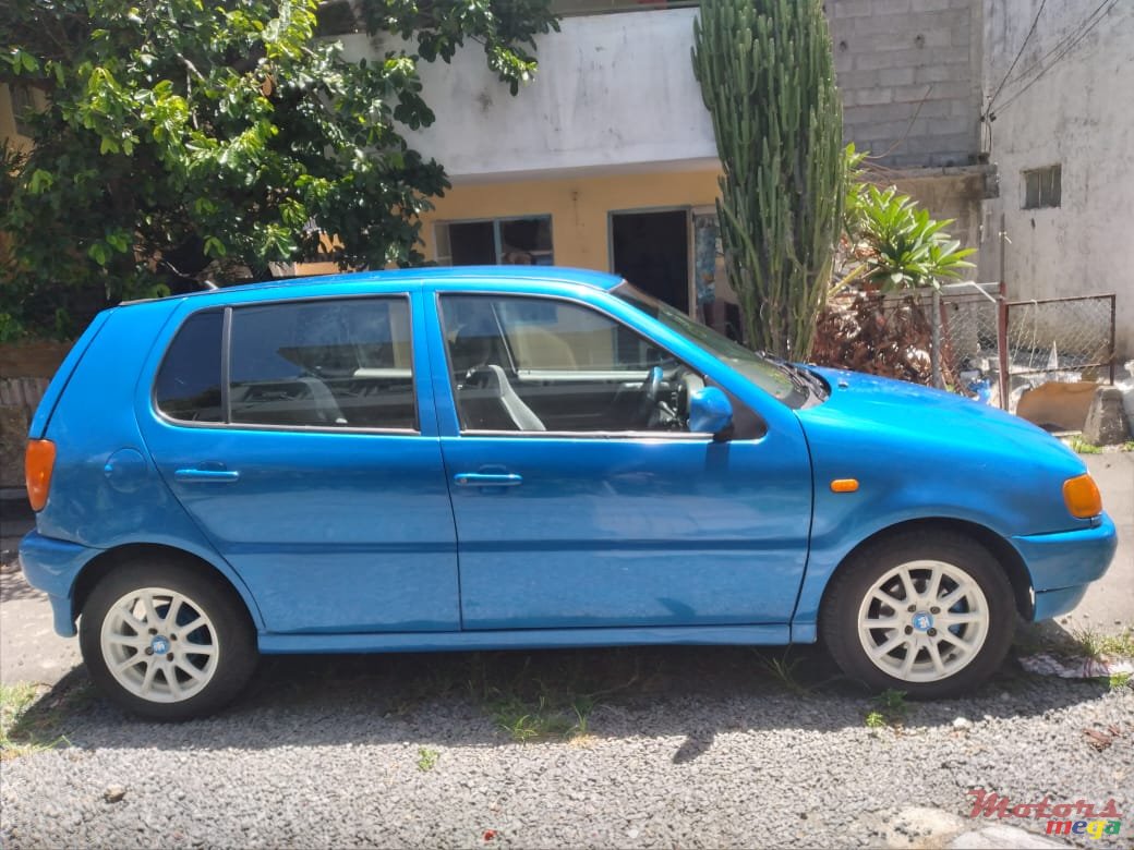 1999' Volkswagen Polo photo #4