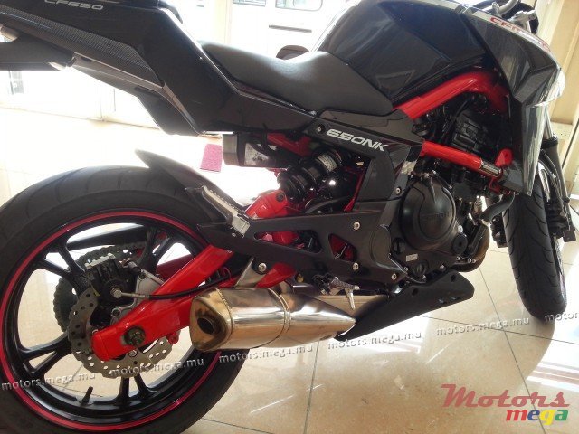 2013' CF Moto 650NK photo #3