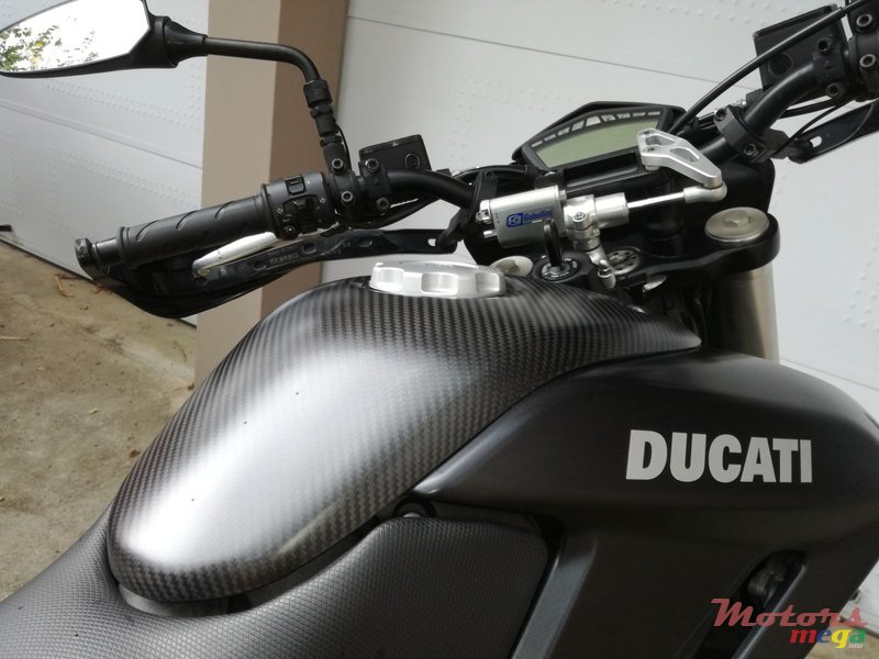 2015' Ducati 796 Hypermotard photo #4