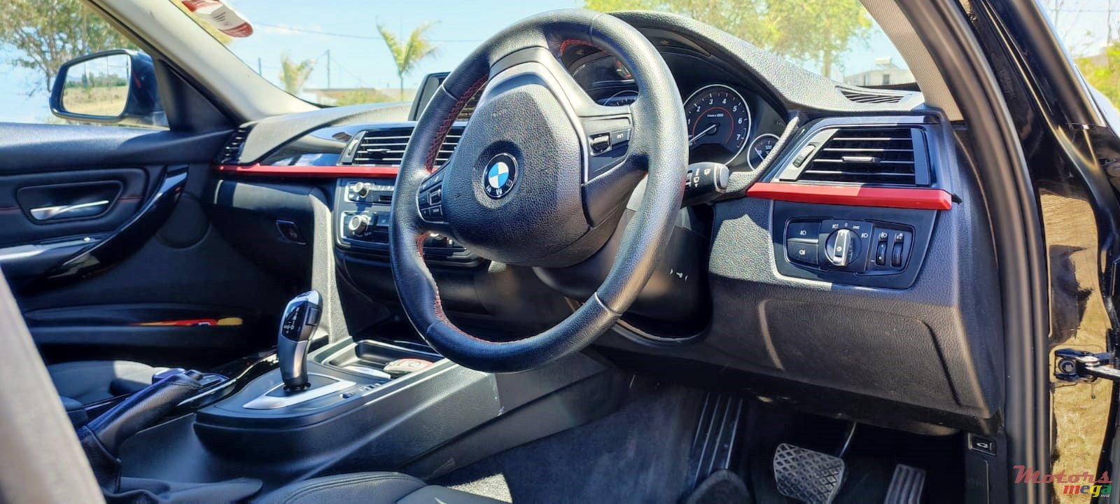 2014' BMW 316 photo #2