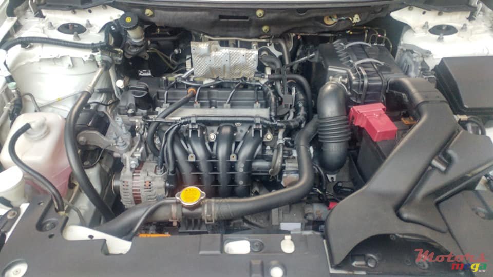 2011' Mitsubishi Lancer photo #7