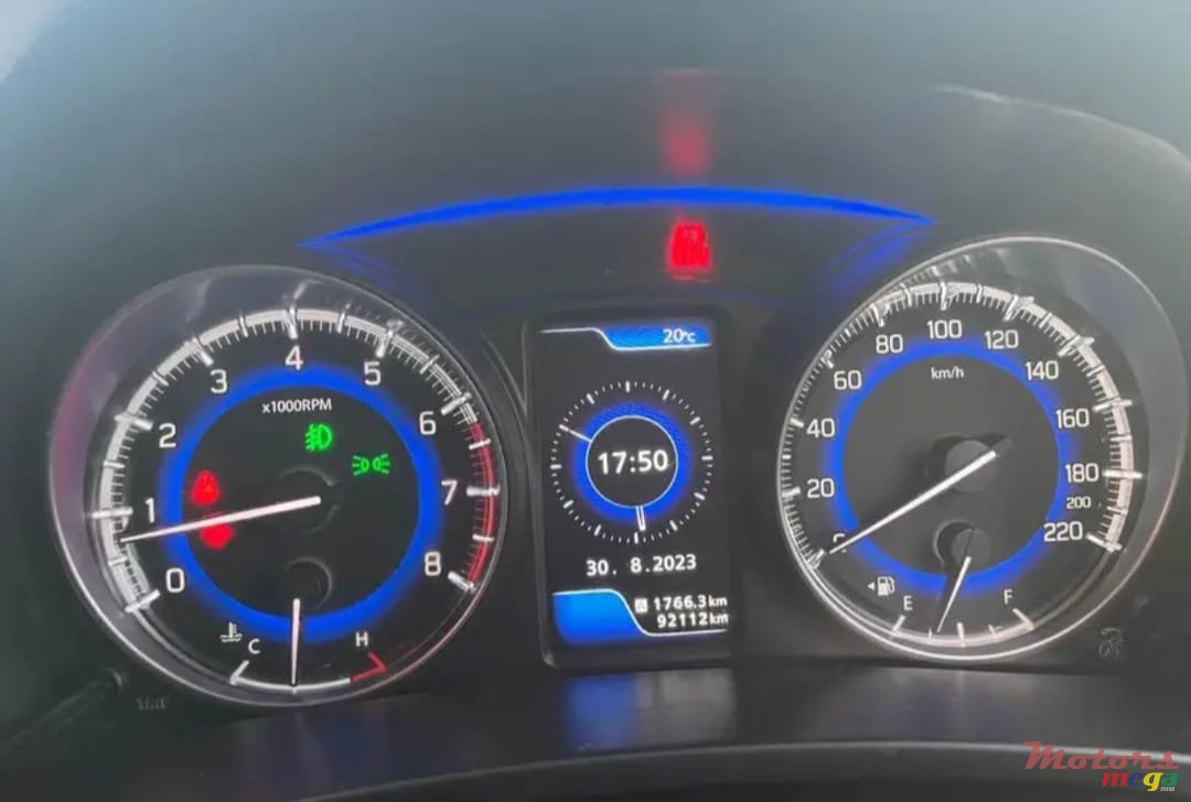 2017' Suzuki Baleno photo #4