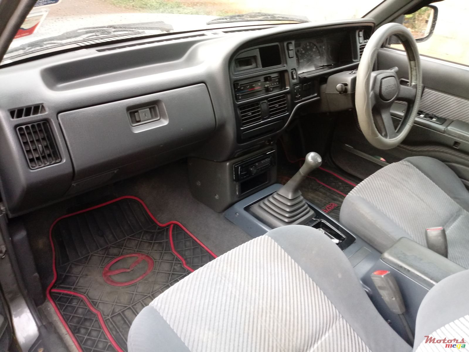 1998' Mazda B2500 photo #2