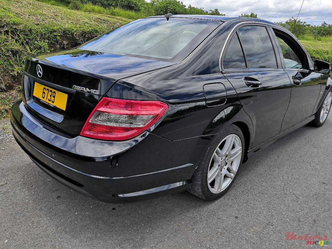 2009' Mercedes-Benz C-Class AMG Sport Pack photo #2