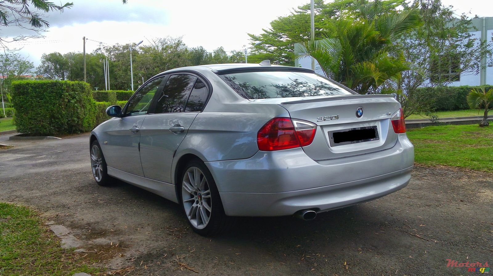 2005' BMW 320 photo #4