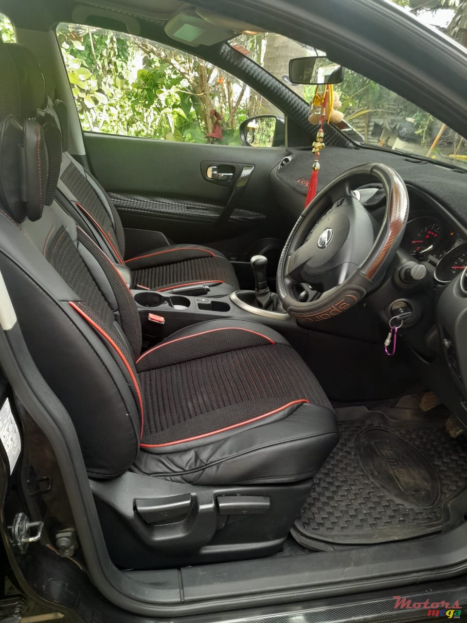 2013' Nissan Qashqai+2 photo #5