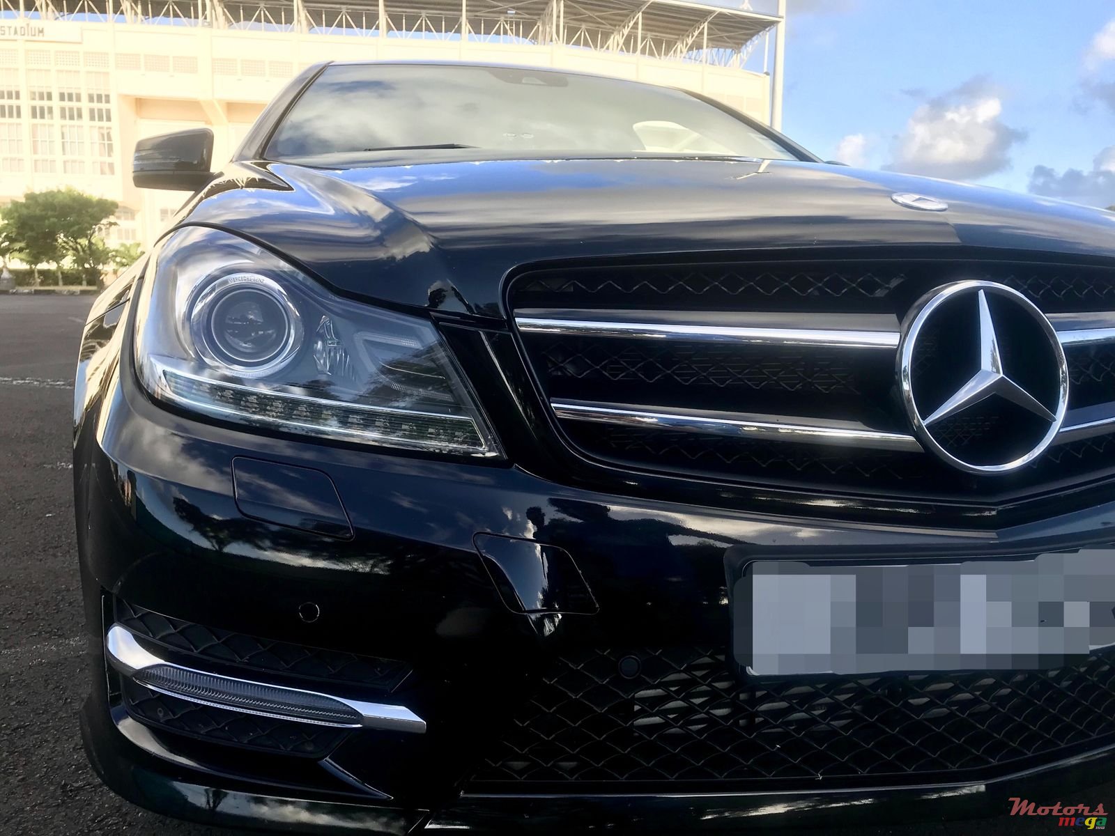 2013' Mercedes-Benz C-Class photo #1