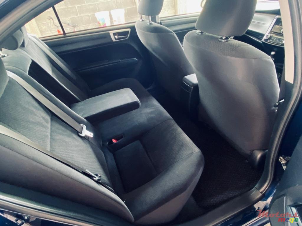 2015' Toyota Axio Grade G photo #5