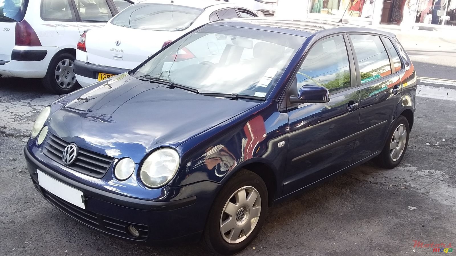 2004' Volkswagen Polo photo #2