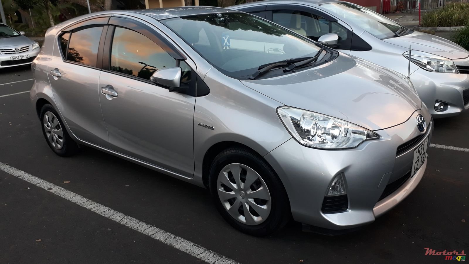 2013' Toyota Aqua photo #5